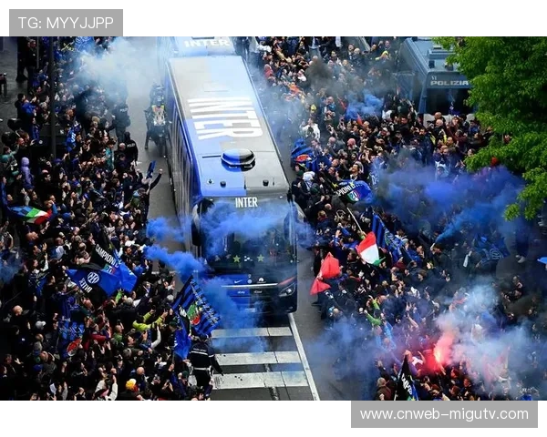 国际米兰欧冠门票热销球迷抢购狂潮一票难求全城沸腾 国际米兰欧冠门票热销球迷抢购狂潮一票难求全城沸腾