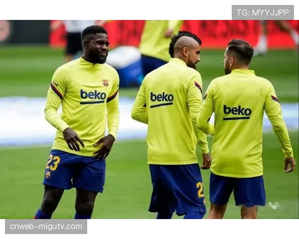 蒙特利尔加拿大人队宣布与主帅续约三年，肯定其带队年轻化成果